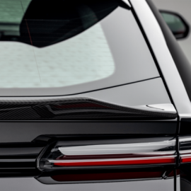 Karbonowy spojler na klapę Vorsteiner Rampante Edizione  Lamborghini Urus