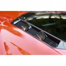 Karbonowe wloty tylnej klapy APR Performance Corvette C8
