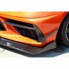 Karbonowe płetwy przedniego zderzaka APR Performance Corvette C8