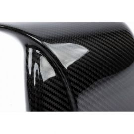 Karbonowe pokrywy lusterek Dinan Tesla Model Y