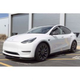 Karbonowe progi Dinan Tesla Model Y