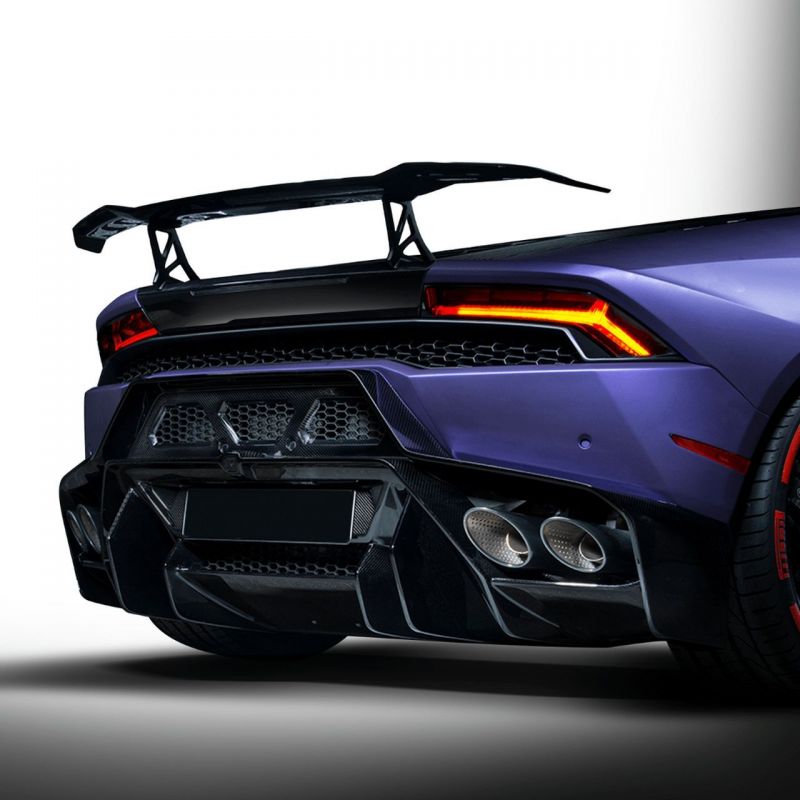 Karbonowy zderzak tylny zintegrowany z dyfuzorem Vorsteiner Novara Edizione Lamborghini Huracan