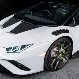 Karbonowe poszerzenia przednich błotników z wbudowanymi wlotami powietrza Vorsteiner Novara Edizione Lamborghini Huracan