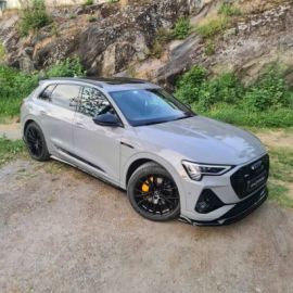 Splitter przedni Maxton Design Audi e-Tron S-Line