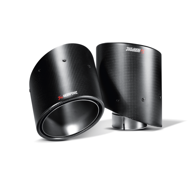 Karbonowe końcówki Akrapovic Nissan 370Z