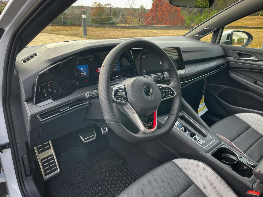 Golf 8 GTI